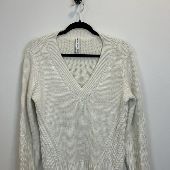 Athleta Teton V -Neck Sweater Chunky Knit Pullover Cream Size Medium 632078 - Picture 2 of 9